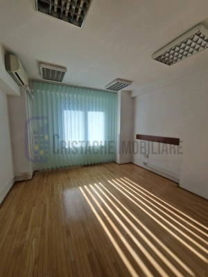 Birou 3 camere, decomandat, nemobilat, Națiunile Unite