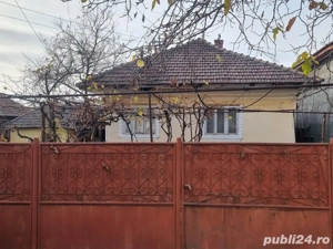 Casă de vânzare cu teren  Sat Dumbrăveni, Comuna Crasna (Gorj)