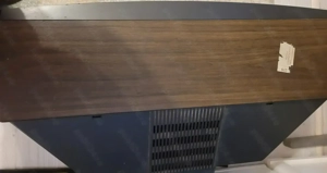 Vand TV color,  model vechi, în stare perfecta de funcționare, fără telecomanda, 