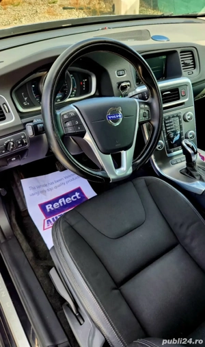 volvo v60 plug-in hybrid - imagine 5