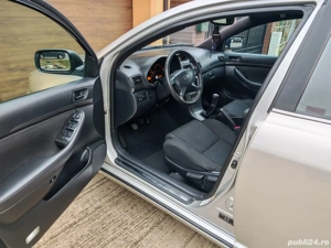 TOYOTA Avensis ,2.0 Diesel 116 cp   - imagine 5