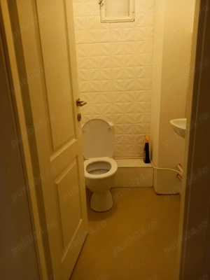 Vand apartament-direct proprietar - imagine 11