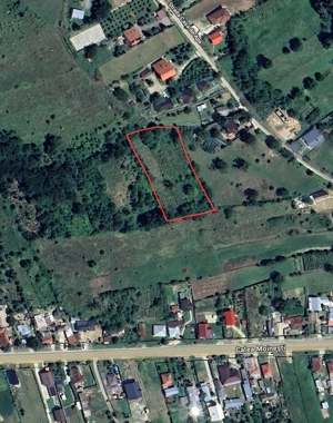 Vând TEREN EXTRAVILAN = 1,400 mp în Luncani,  Bacău