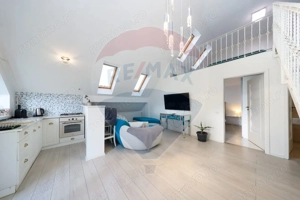 Apartament modern 3 camere de vânzare în zona Tractorul - imagine 2