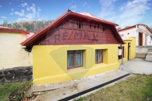 Casă cu 2 camere + curte 40 mp în zona Centrul Istoric - imagine 17