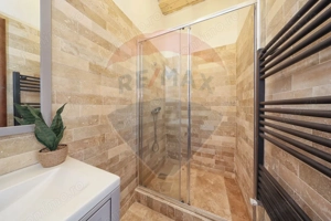 Casă cu 2 camere + curte 40 mp în zona Centrul Istoric - imagine 10