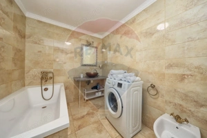 Apartament modern 3 camere de vânzare în zona Tractorul - imagine 16