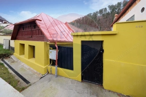 Casă cu 2 camere + curte 40 mp în zona Centrul Istoric - imagine 16