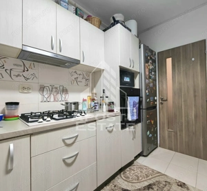 Apartament cu 3 camere, centrala proprie, Sag - imagine 6