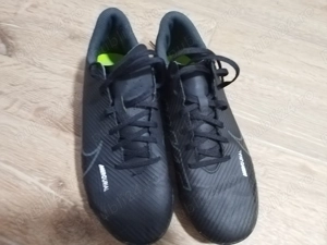 Ghete fotbal Nike Mercurial 