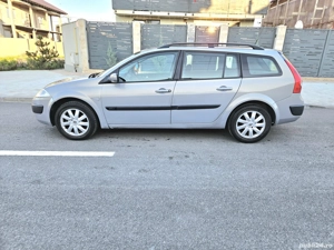 Vând Renault Megane2 1.5DCi An 2004 - imagine 3