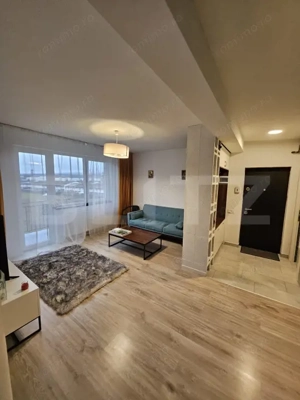Apartament semidecomandat cu 3 camere, 61 mp utili, parcare, zona Terra - imagine 2