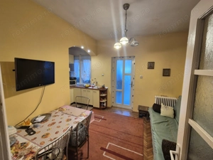 Vand casa 3 camere Moroasa - imagine 4