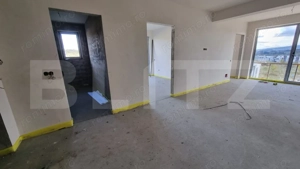 Apartament 3 camere, 54mp, terasa 40mp, bloc nou, zona Regal, Baciu