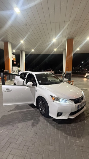 Vând Lexus CT200H F-Sport hybrid Alb perlat Lux 169.000km, acte la zi, gata de drum  - imagine 8