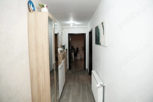 Apartament Modern cu 2 Camere, Luminos și Eficient Compartimentat
