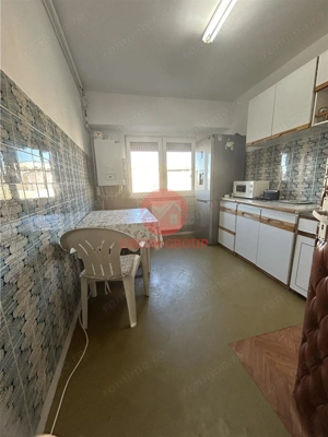 Apartament 3 camere, 2 bai, zona Casa de Cultura - imagine 3