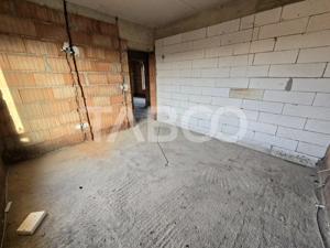 Casa tip duplex de vanzare 120 utili teren 300 mp Sura Mica Sibiu - imagine 12