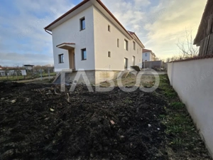 Casa tip duplex de vanzare 120 utili teren 300 mp Sura Mica Sibiu
