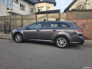 toyota avensis benzina, cutie automata - imagine 2