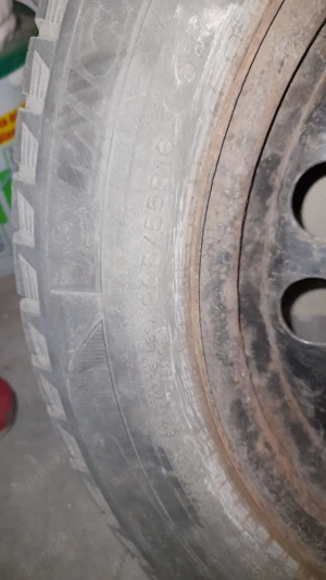 Vând 4 roți cu cauciucuri de iarnă 205/55R16