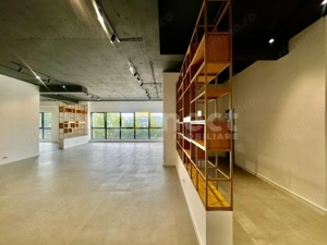 Spatiu comercial de vanzare cu preluare de chiriasi 