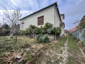 Casa individuala cu 4 camere si teren 900 mp zona Calea Poplacii