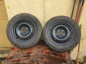 Vând 2 jante tabla pe R15 octavia 2.