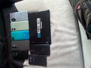 Vând telefoane și tableta pentru piese 