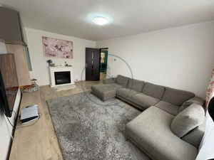 Apartament 3 camere decomndat cu loc de parcare etaj 4