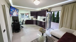 Apartament 2 camere, la cheie, curte , Donath park