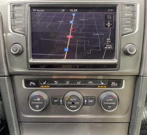 VW GOLF 7 - E-Golf - Motorizare full electric -Rate fixe . Garantie 12 luni . Buy back . Test drive  - imagine 18