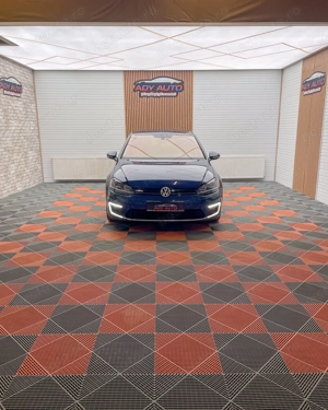 VW GOLF 7 - E-Golf - Motorizare full electric -Rate fixe . Garantie 12 luni . Buy back . Test drive  - imagine 3