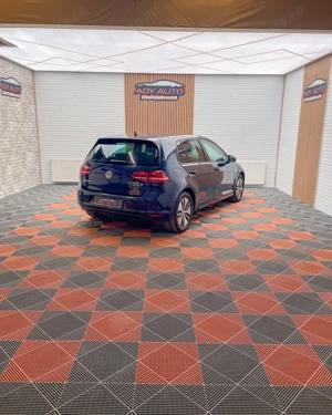 VW GOLF 7 - E-Golf - Motorizare full electric -Rate fixe . Garantie 12 luni . Buy back . Test drive  - imagine 4