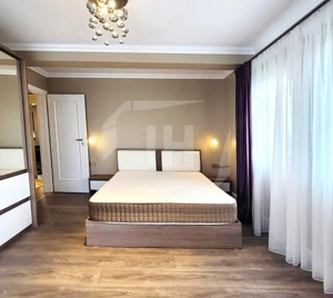 Casa 140 mp utili cu terasa si jacuzzi - imagine 4