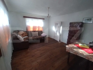 Casa 2 camere 70mp,+teren intravilan 1646 mp,zona Comunei Sintereag - imagine 8