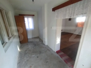 Casa 2 camere 70mp,+teren intravilan 1646 mp,zona Comunei Sintereag - imagine 9