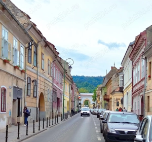 Centrul Istoric - Poarta Schei, garsonieră spațioasă.