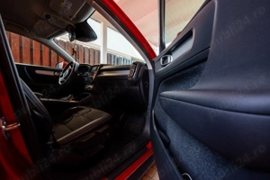 Volvo XC40 150CP motor 2.0 TDI - imagine 5