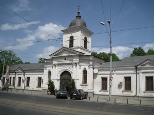 Bellu Ortodox 2 (doua) locuri veci alaturate, la alee asfalt