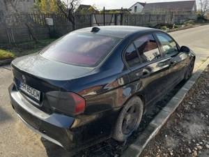 Autoturism BMW 320D (nefunctional) - imagine 5