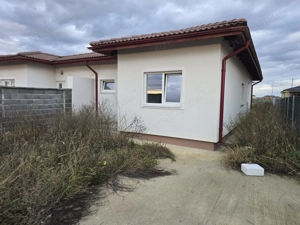 Duplex pe parter de inchiriat 500euro luna