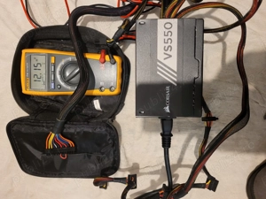 Convenabil sursa 550 w marca corsair perfect functionala  - imagine 2