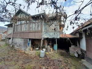 Casa traditionala cu anexe si gradina,Zona Nasaud - imagine 9