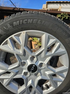 Jante din aliaj Kia cu anvelope de iarna - imagine 4