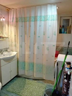 Vand casa cu 3 camere singur in curte p+m in Dambul Pietros - imagine 8