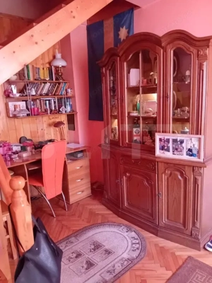 Vand casa cu 3 camere singur in curte p+m in Dambul Pietros - imagine 7