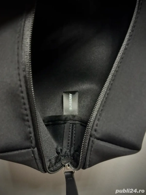 Portfard   geantă cosmetice BURBERRY originală   ediție limitată Barcelona - imagine 3
