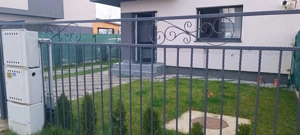 Închiriez ap. modern cu 2 cam, situat la parterul unei vile noi, pe strada Anton Pann din Sanpetru - imagine 5