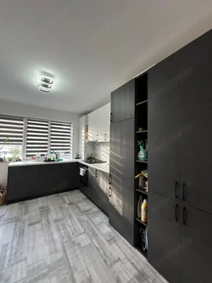 Apartament 2 camere, modern, loc de parcare, Zona Vivo